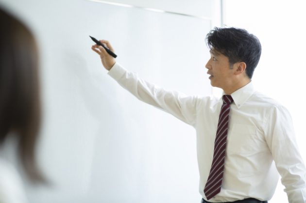 団塊ジュニア世代のリアル：50代からのキャリア、就職氷河期を越えて